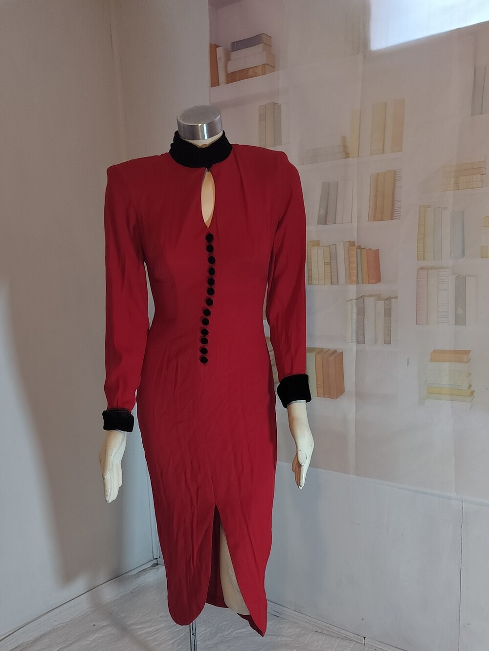 Vintage ⁹0 Scarlett Red Midi Dress with Black Trim and Button Front